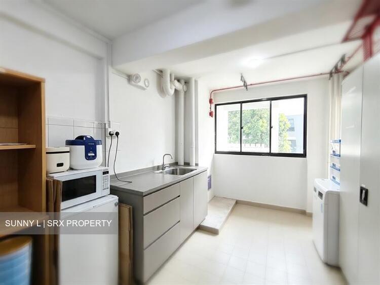 SIMS VISTA Next to Market and MRT (D14), Shop House #638190431